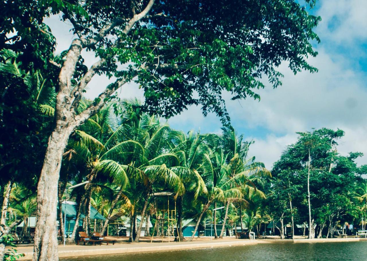 Overbridge River Resort Paramaribo Esterno foto