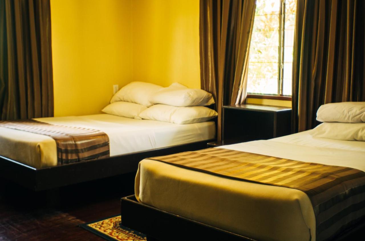 Overbridge River Resort Paramaribo Esterno foto